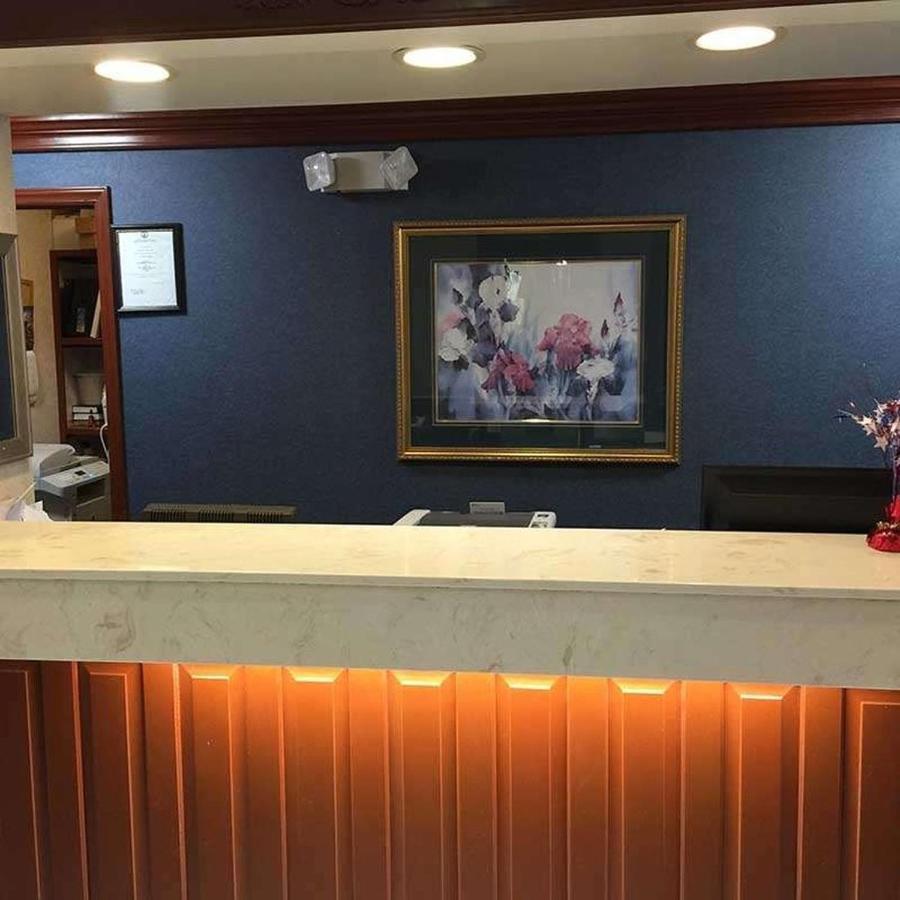Astoria Hotel Danville North Luaran gambar