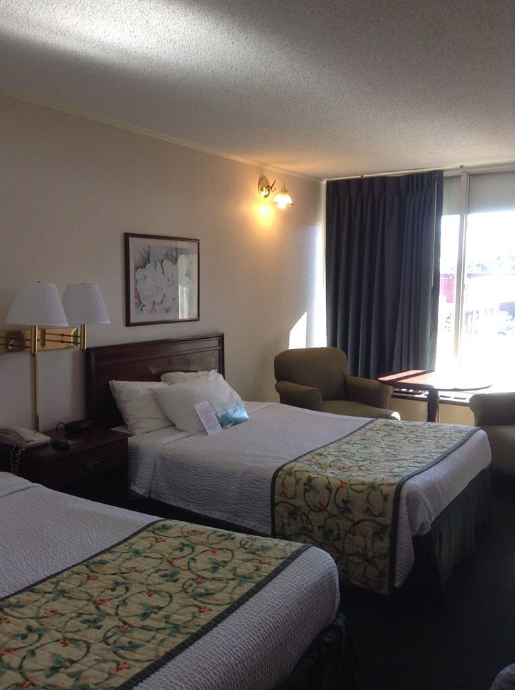 Astoria Hotel Danville North Luaran gambar