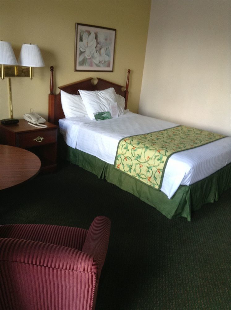 Astoria Hotel Danville North Luaran gambar