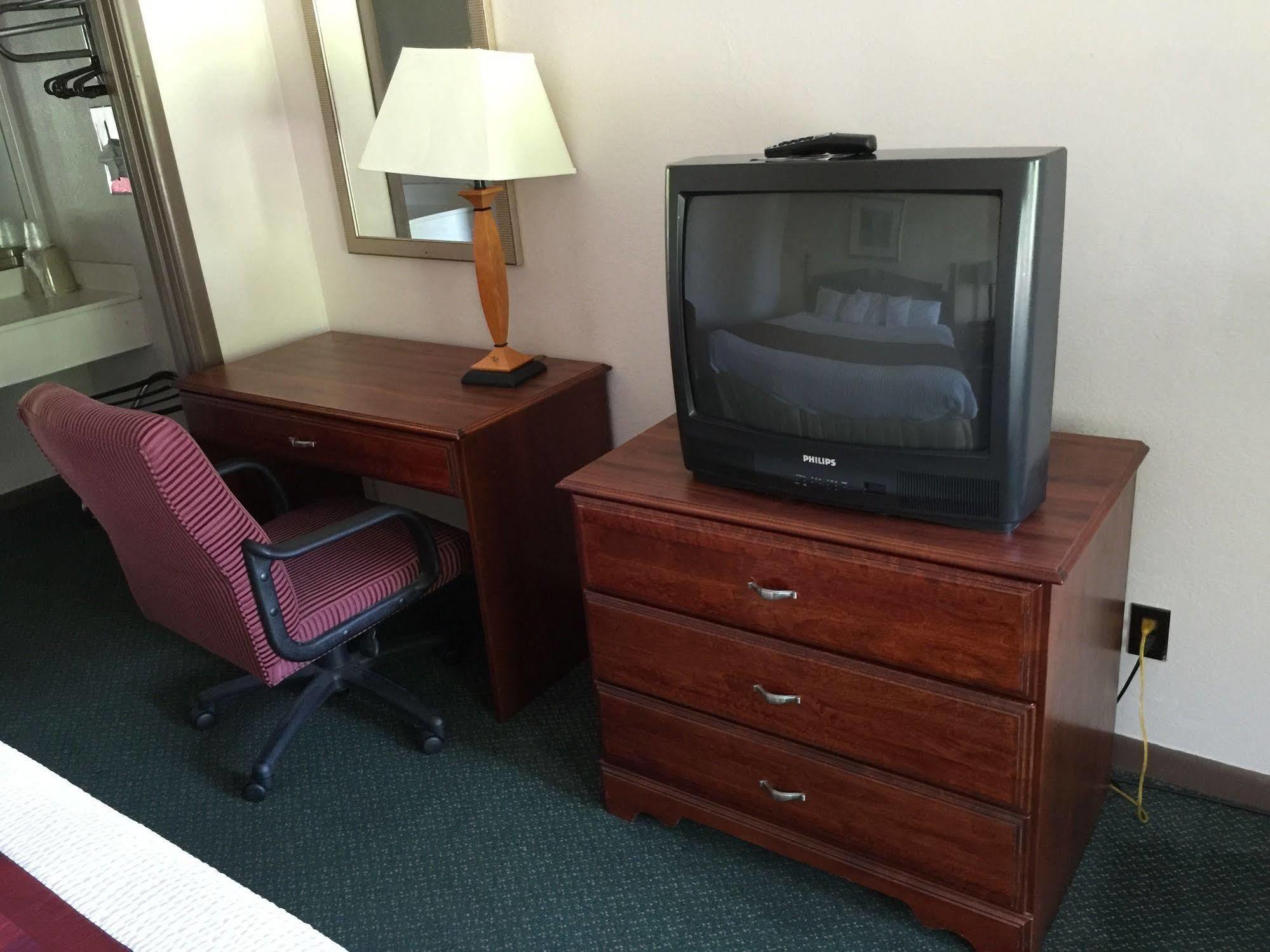 Astoria Hotel Danville North Luaran gambar